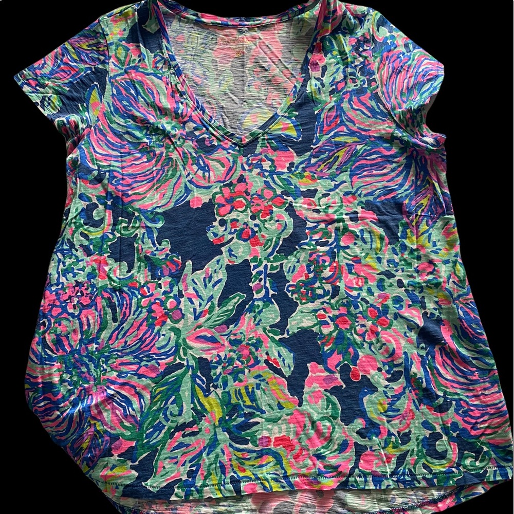 Lilly Pulitzer tshirt